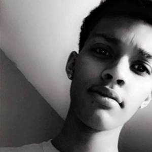 Meet your Posher, Levi